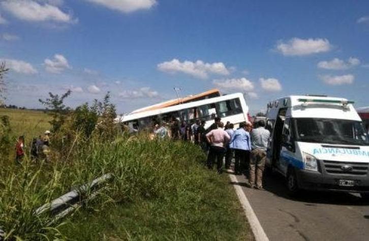 Doce muertos y 28 heridos deja choque de buses en Argentina