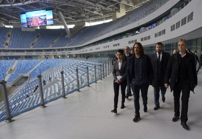 FIFA confía en que estará listo el estadio de San Petersburgo para la Confederaciones y el Mundial