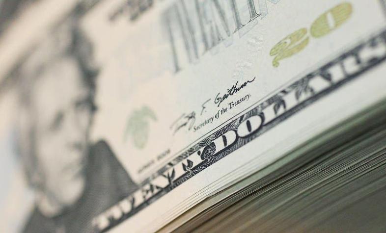 Dólar opera bajo los $665 tras aumento de tasas de interés en Estados Unidos