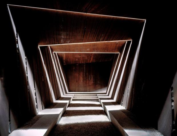 Trío de españoles suceden al chileno Alejandro Aravena en el "Nobel" de Arquitectura