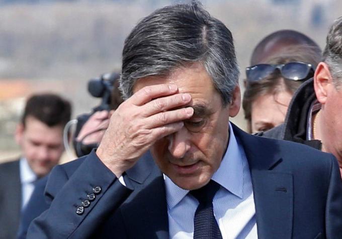 Elecciones en Francia: François Fillon comienza a quedarse solo