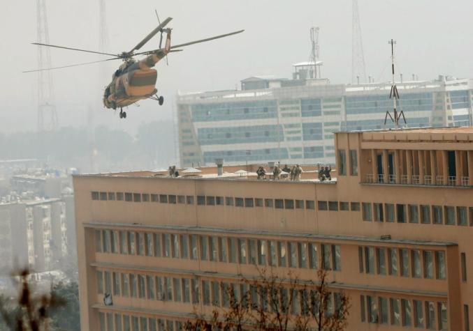 Ataque del Estado Islámico a hospital deja 30 muertos en Afganistán