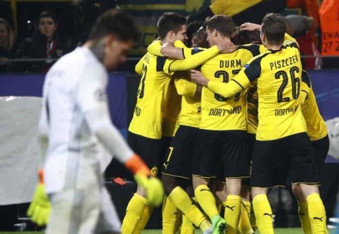 [VIDEO] Borussia Dortmund golea a Benfica y está en cuartos de Champions League