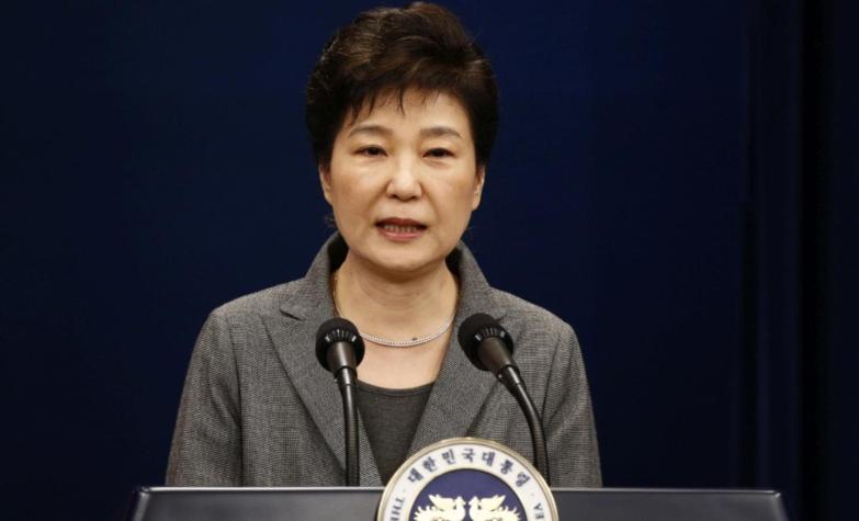 Presidenta destituida de Corea del Sur abandona palacio presidencial