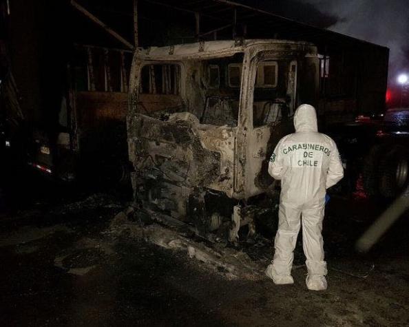 Atentado deja 17 camiones quemados en Temuco