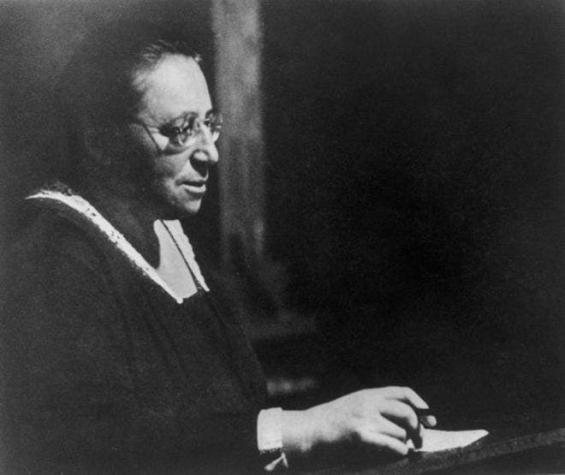 Emmy Noether, la mujer a quien Einstein calificó de un absoluto "genio matemático"