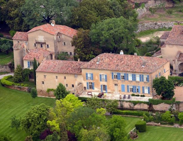Angelina Jolie y Brad Pitt conservarán el castillo donde se casaron en Francia