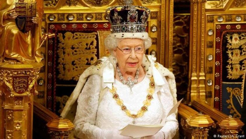 Reina Isabel II autoriza inicio de negociaciones sobre el “Brexit”
