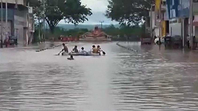[VIDEO] Reportan una veintena de chilenos afectados por aluviones en Perú