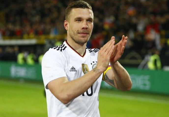 Lukas Podolski se despide de la selección alemana con un gol para vencer a Inglaterra