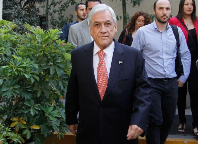 Piñera califica de "débil y ambigua" reacción del gobierno por crisis en Venezuela