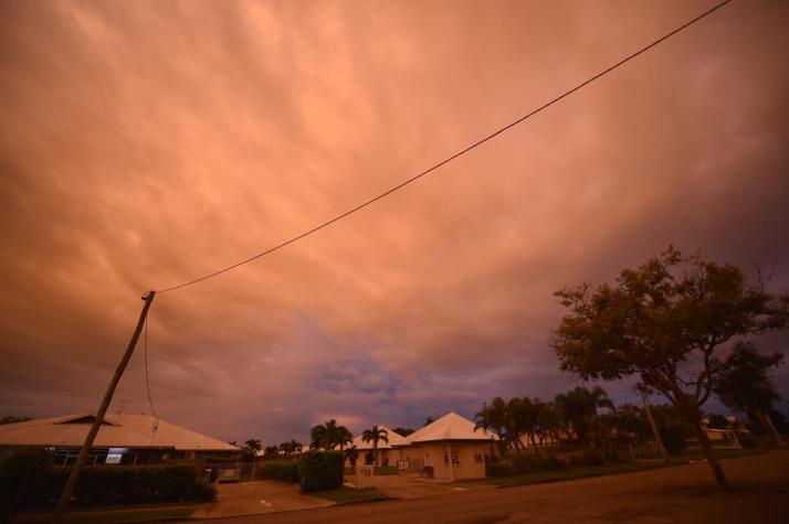 Australia se prepara para recibir al poderoso ciclón Debbie