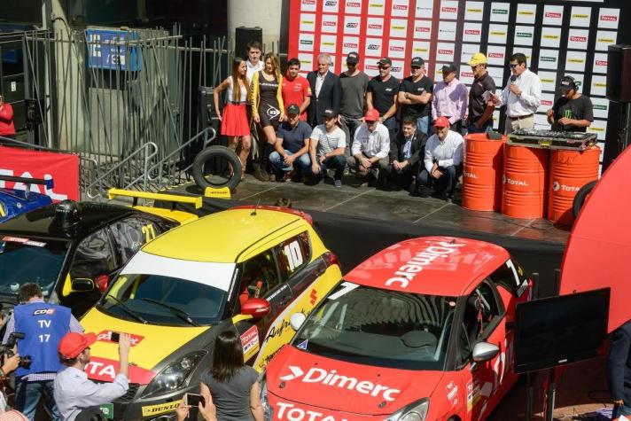 Destacados pilotos nacionales participan en lanzamiento de la TOTAL TP Race by Dunlop