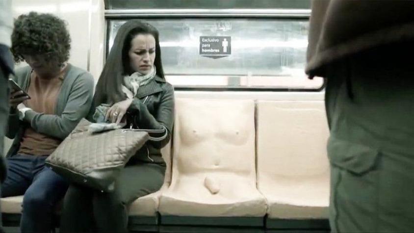 #NoEsDeHombres: el polémico asiento con genitales masculinos que instaló el metro de México