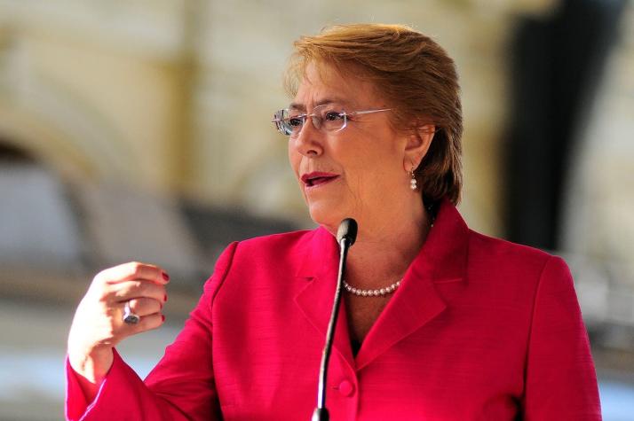 Bachelet envía proyecto que permite al Congreso crear una "Convención Constitucional"