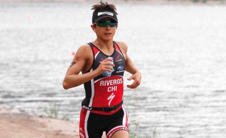 Bárbara Riveros y Felipe Barraza ganan triatlón Xterra Chile en Lago Maipo