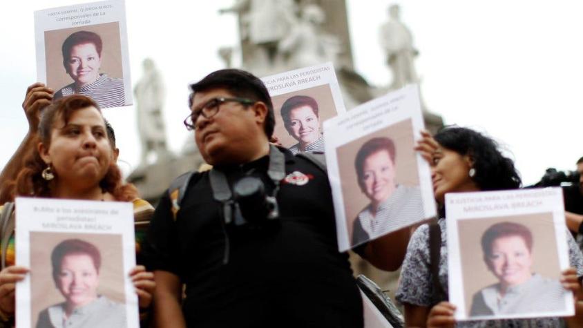 "Estoy protestando con el silencio": director de diario mexicano que cerró por muerte de periodista