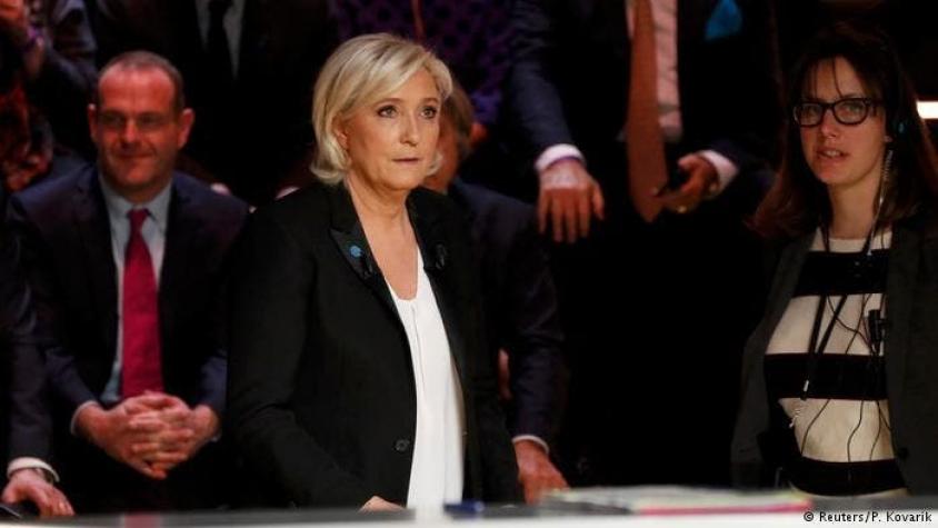 Marine Le Pen niega el papel de Francia en el arresto de judíos