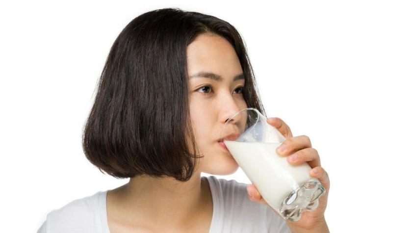 El riesgo de dejar de consumir lácteos antes de los 25 años