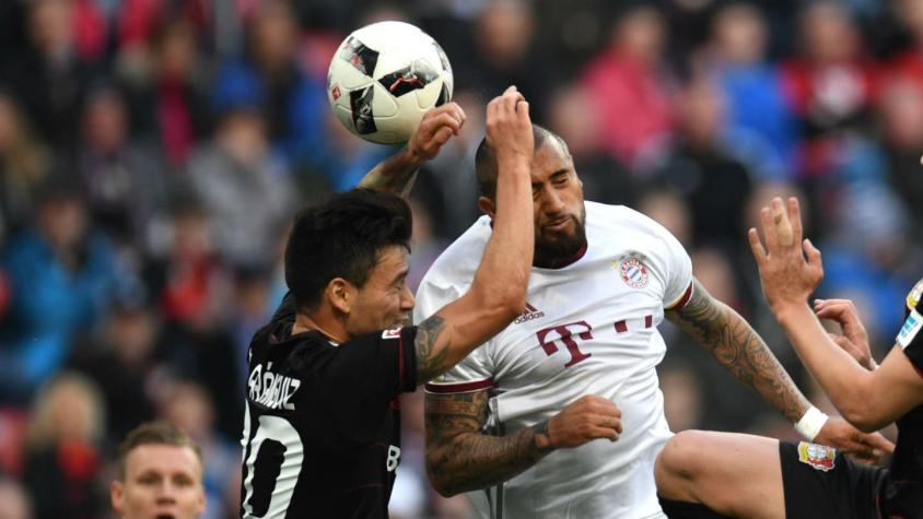 Charles Aránguiz y Arturo Vidal firmaron un empate en "duelo de chilenos" en Alemania