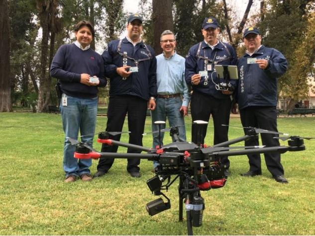 Lavín anuncia que drones con parlantes comenzarán a patrullar las calles de Las Condes