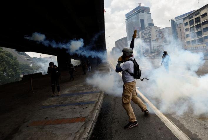 Estallan disturbios en marcha opositora en Venezuela
