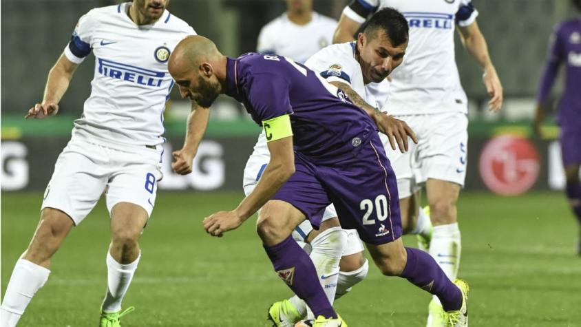 Inter de Gary Medel pierde ante Fiorentina en un "festival de goles" en Italia