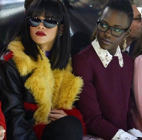 La imagen de Rihanna y Lupita Nyong'o que Twitter convirtió en un espectacular guión cinematográfico