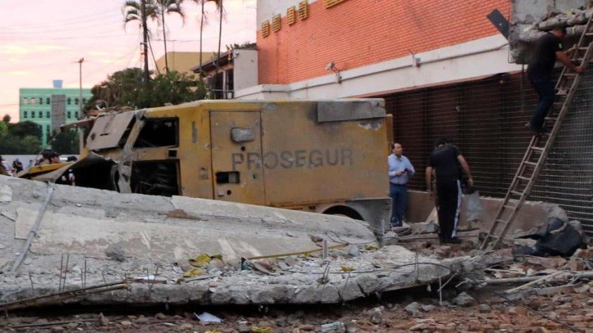 Armas de grueso calibre, explosivos y camionetas blindadas: así fue el "robo del siglo" paraguayo