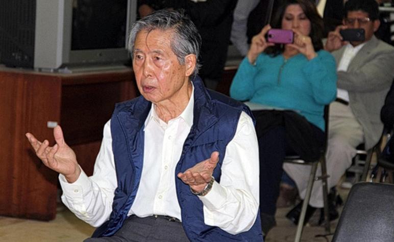 Fujimori es nuevamente trasladado a una clínica por problemas de salud