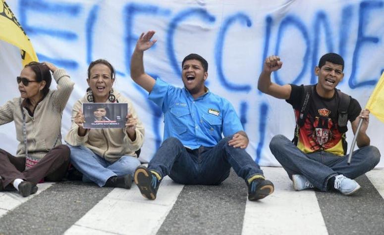 Opositores venezolanos retan a Maduro en marcha de 1 de Mayo