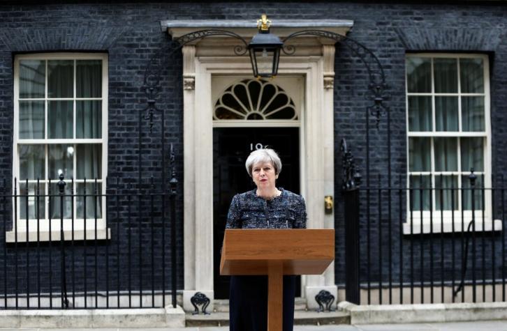 Theresa May acusa a Unión Europea de intervenir en elecciones locales