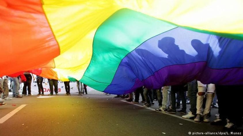 Madrid fabricará bandera arcoiris gigante para fiesta mundial del orgullo gay