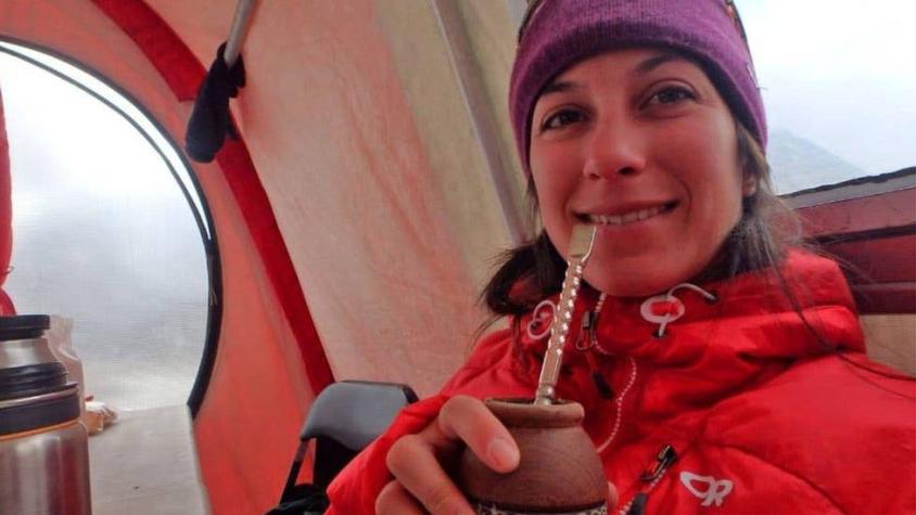 Natalia Martínez, la montañista argentina atrapada en el Monte Logan, la montaña más alta de Canadá