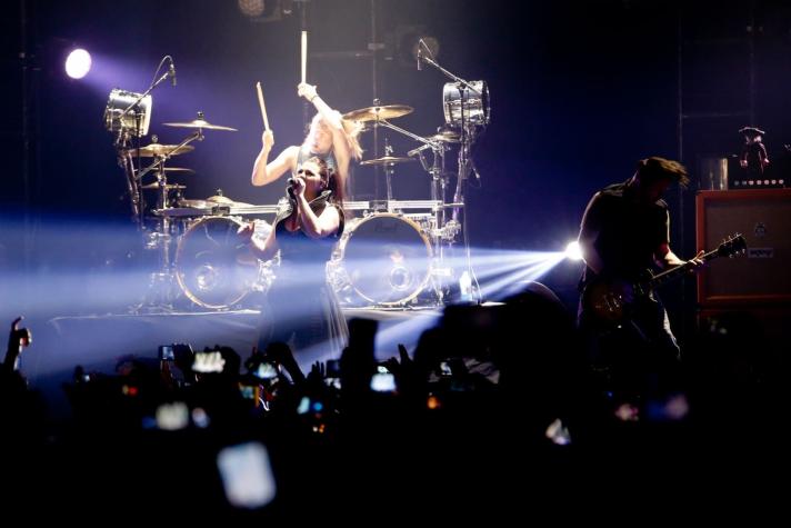 Amy Lee exhibe su historial de éxitos en el regreso de Evanescence a Chile