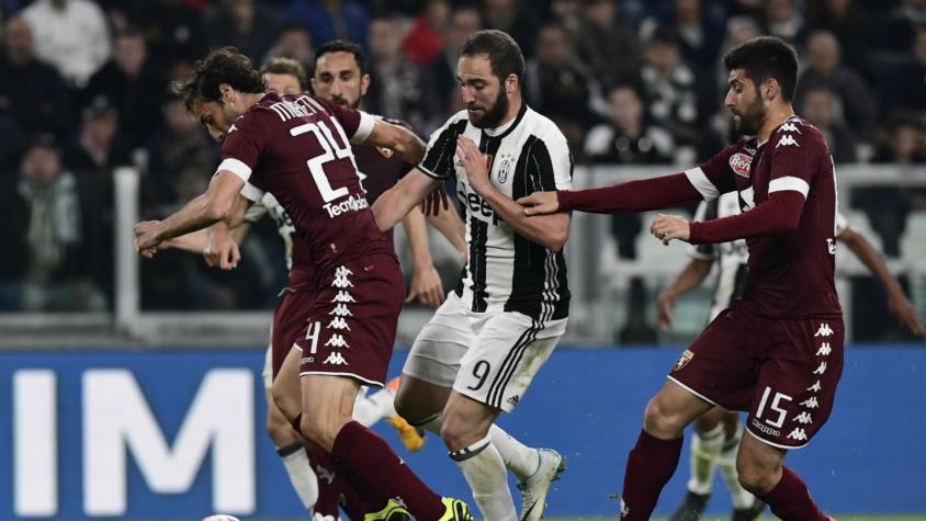 Juventus rescata empate ante Torino y deja en suspenso definición del título en Italia