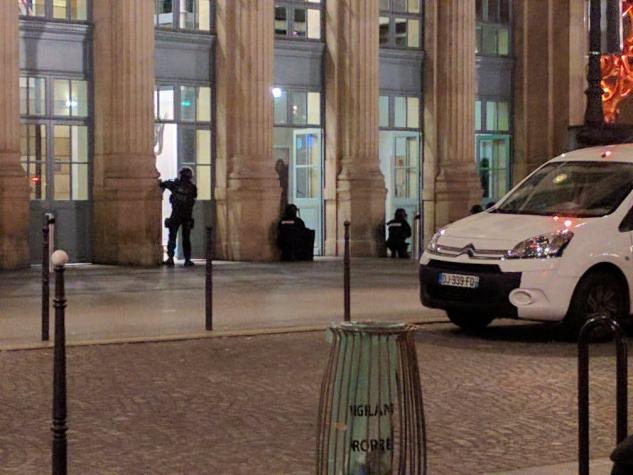 Policía evacua la principal estación de trenes de París: buscan a tres personas