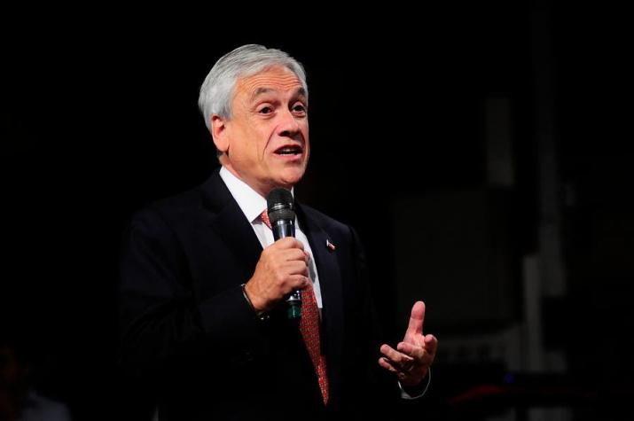 Piñera acusa "inconsecuencia" y "doble estándar" del PS por sus inversiones