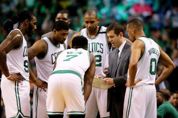 Boston Celtics vencen a domicilio y se adelantan 3-2 en serie contra Wizards