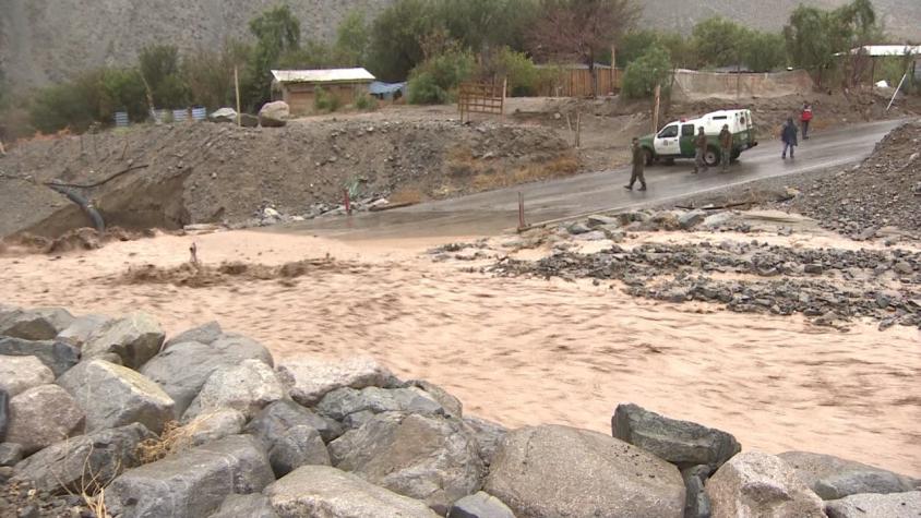 [VIDEO] Evacúan familias por temor a aluviones en Alto del Carmen