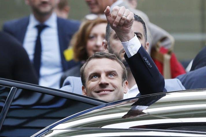 Emmanuel Macron asume la presidencia de Francia