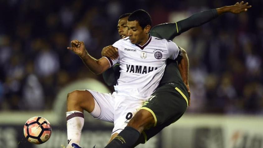 Chapecoense arriesga eliminación de la Libertadores por polémica en triunfo ante Lanús
