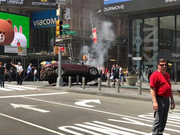 Atropello múltiple deja un muerto y varios heridos en Times Square