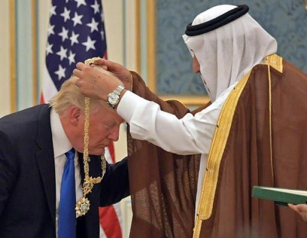 Trump dice en Arabia Saudita que lucha contra terrorismo no es "una batalla entre religiones"
