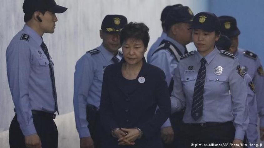 La expresidenta surcoreana defiende su inocencia al inicio de su juicio