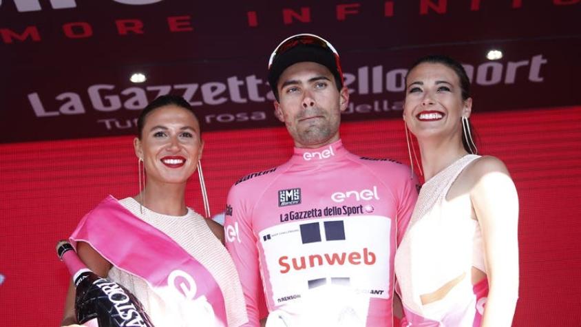 [VIDEO] Líder del Giro de Italia casi pierde la punta por “urgencias intestinales”