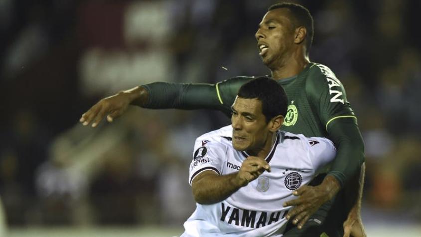 Chapecoense queda fuera de la Libertadores por alineación indebida ante Lanús