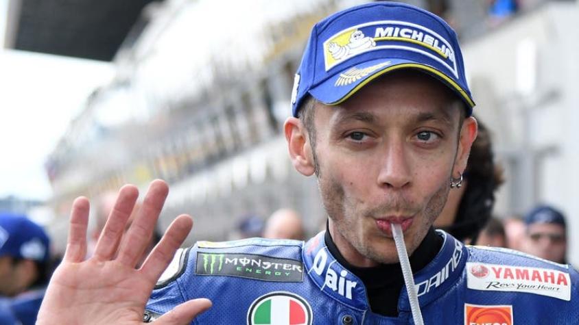 Valentino Rossi debe ser hospitalizado tras sufrir accidente practicando motocross