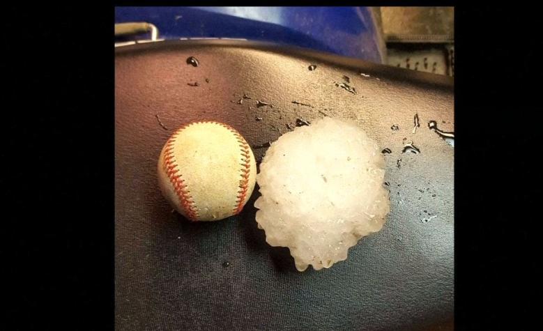 [VIDEO] Granizos del porte de una pelota de béisbol sorprenden en Missouri, Estados Unidos