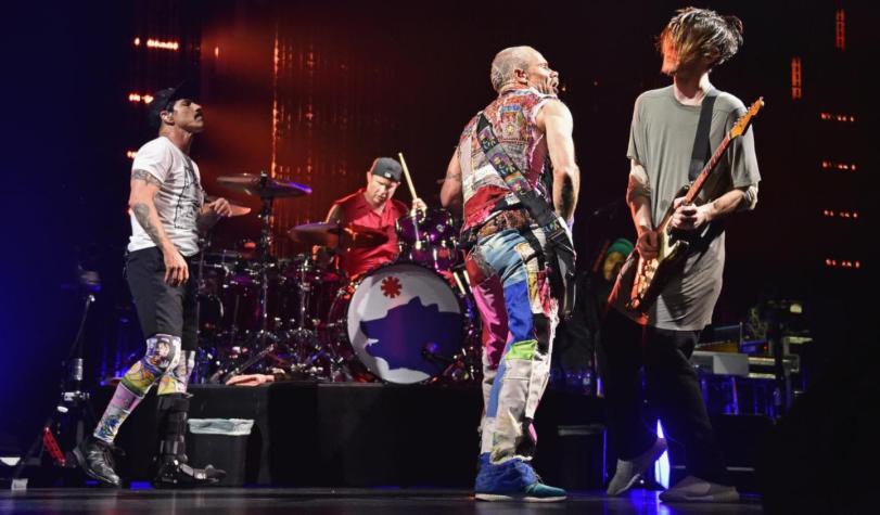 El triste motivo por el que Red Hot Chili Peppers tocó por primera vez "Dosed" a 15 años de grabarla